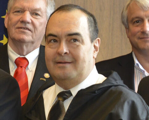 Donny_Olson_crop.jpg